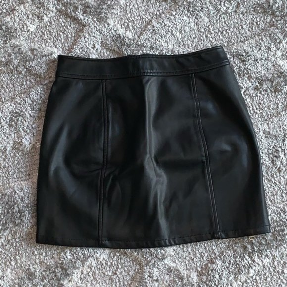 Express Black Vegan Leather High Waisted Skirt - Picture 5 of 11